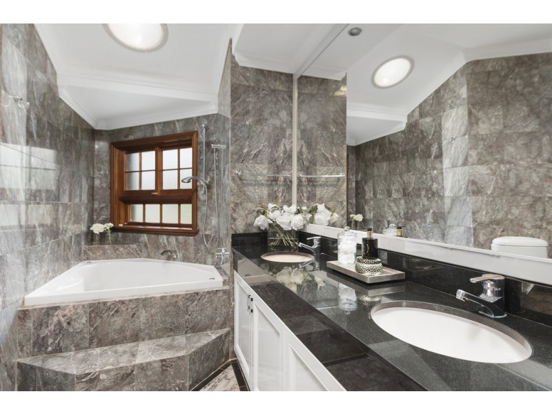 88 Old South Head Road, Vaucluse NSW 2030