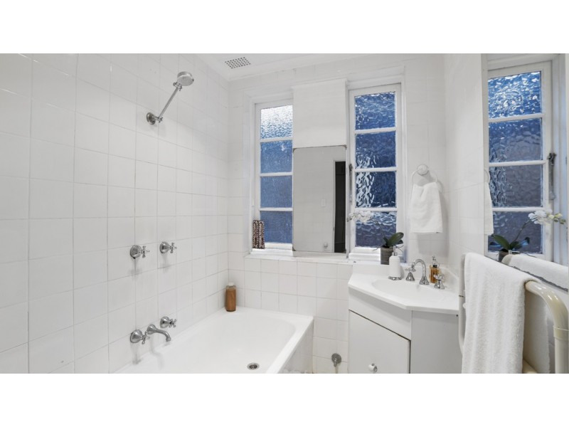 8/10 Warners Avenue, North Bondi NSW 2026