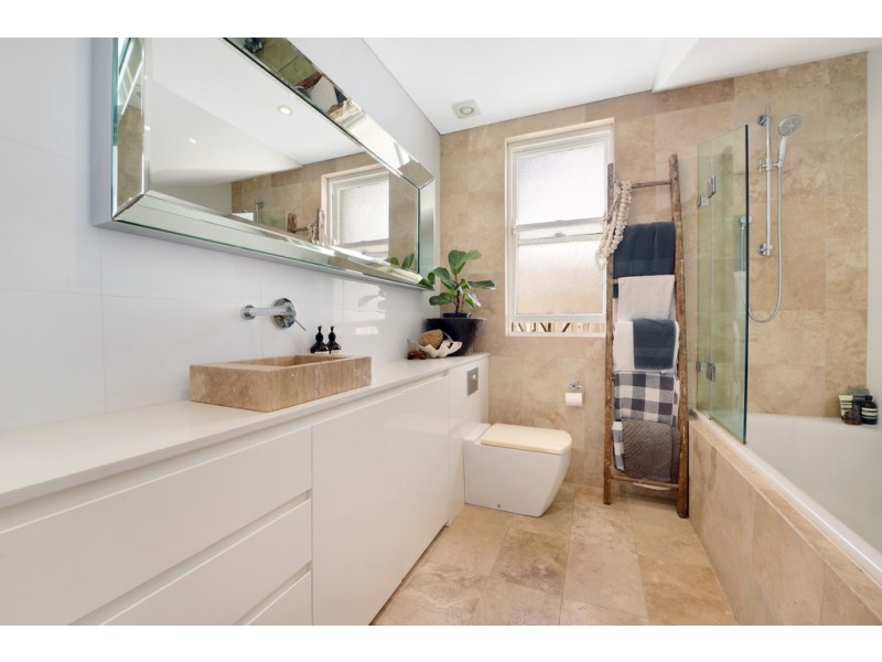 8 Rockley Street, Bondi NSW 2026