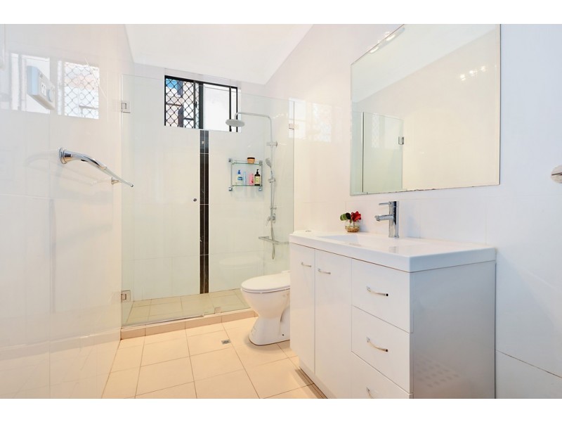 94 Ocean Street South, Bondi NSW 2026