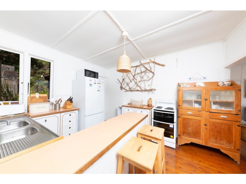 38 Kinka Road, Seal Rocks NSW 2423