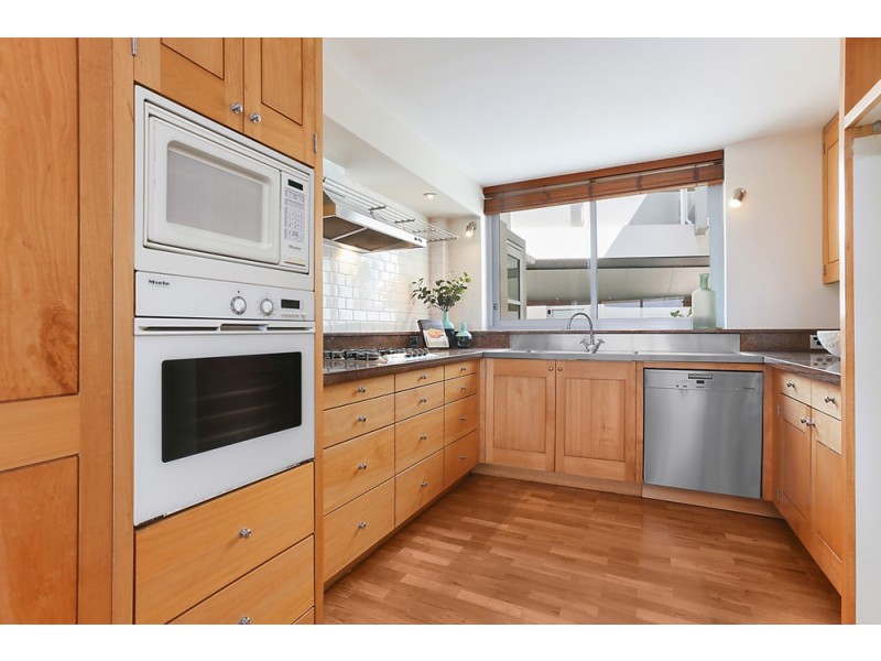 11/2-4 Notts Avenue, Bondi Beach NSW 2026