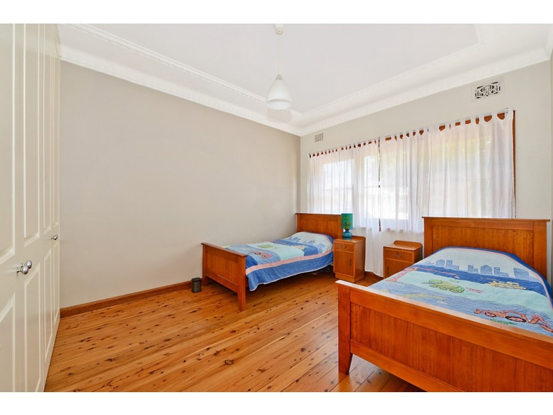 117 Eastern Valley Way, Castlecrag NSW 2068