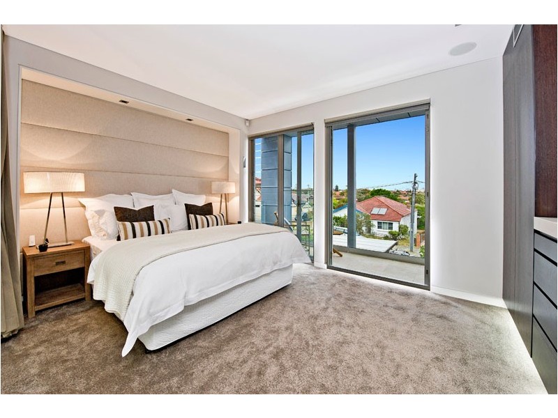 6 Stewart Street, North Bondi NSW 2026