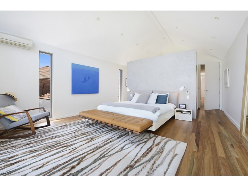 54 Wallis Parade, North Bondi NSW 2026