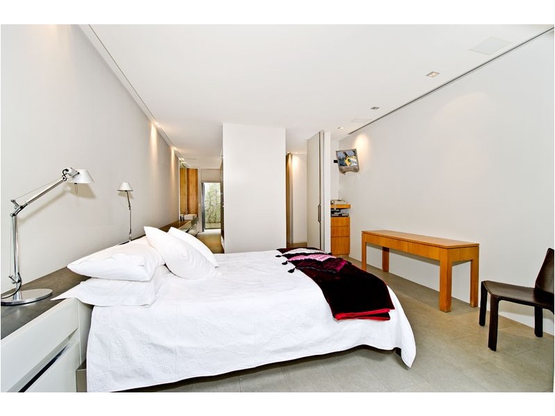 74B New Beach Road, Darling Point NSW 2027