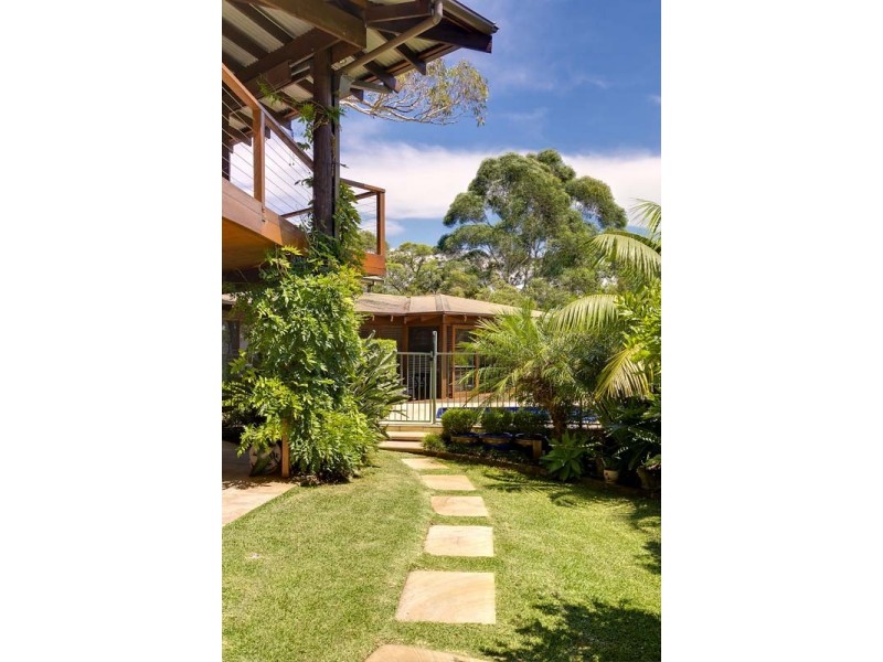 8 Ebor Road, Palm Beach NSW 2108