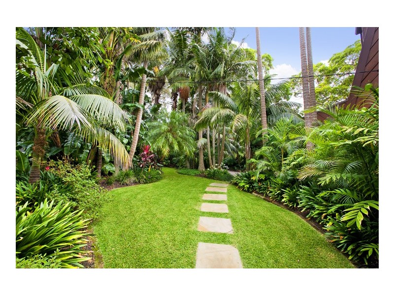 8 Ebor Road, Palm Beach NSW 2108