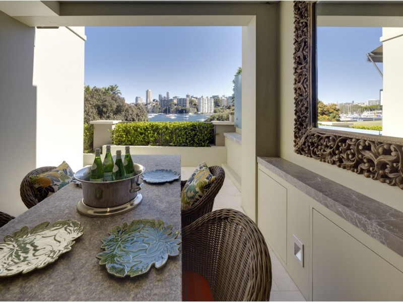 66 New Beach Road, Darling Point NSW 2027