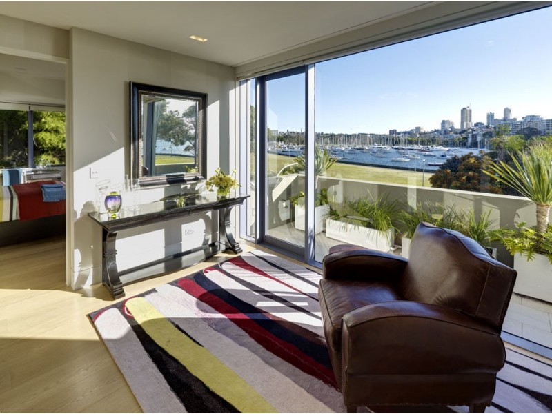 66 New Beach Road, Darling Point NSW 2027