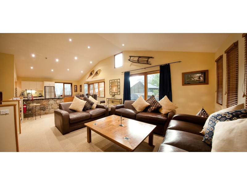 On the Snow 1 Crackenback Drive, Thredbo Village NSW 2625