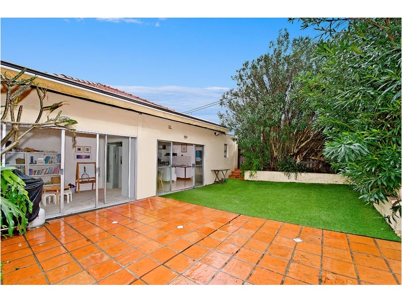 2 Kenneth Street, Tamarama NSW 2026