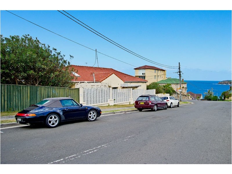 2 Kenneth Street, Tamarama NSW 2026