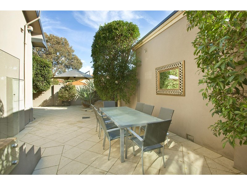 99 Beach Road, North Bondi NSW 2026