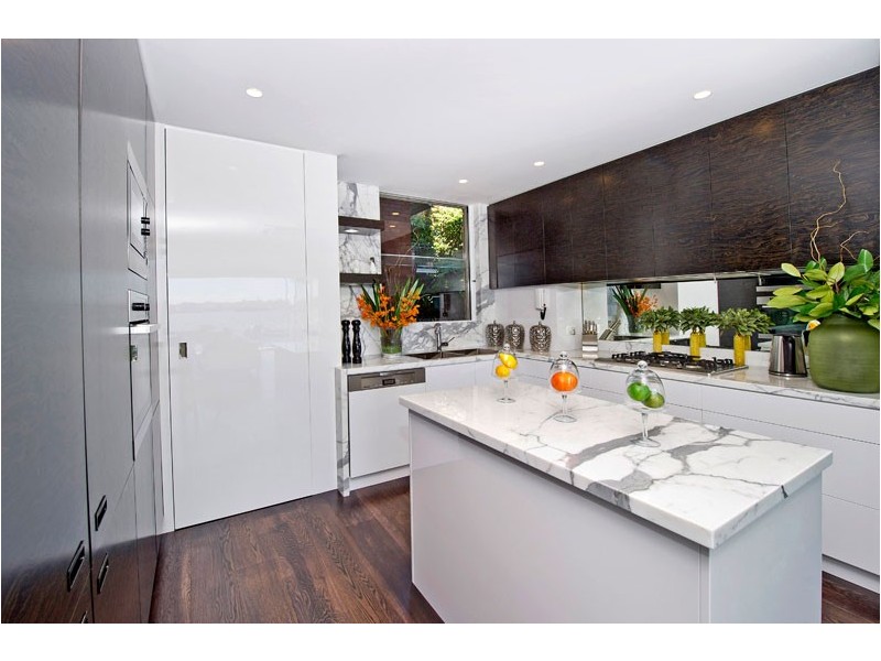 “Santina” 8/85 Yarranabbe Rd, Darling Point NSW 2027
