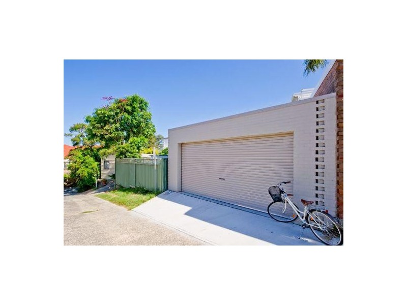 8 Rockley Street, Bondi NSW 2026