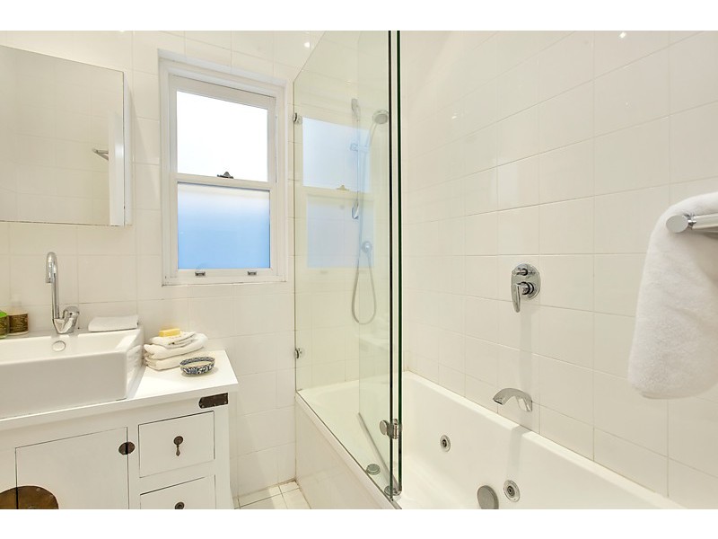 4 Isabella Street, Queens Park NSW 2022