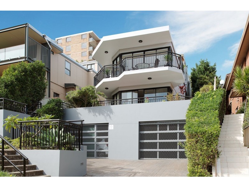 2/8 Wairoa Avenue, North Bondi NSW 2026