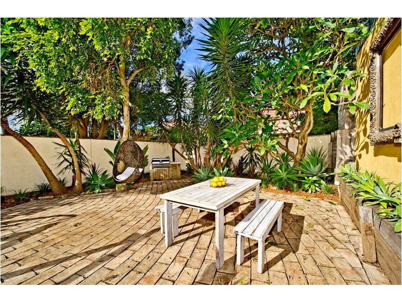 8 Simpson Street, Bondi NSW 2026