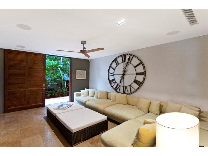 1 Beachfront Mirage, Port Douglas QLD 4877