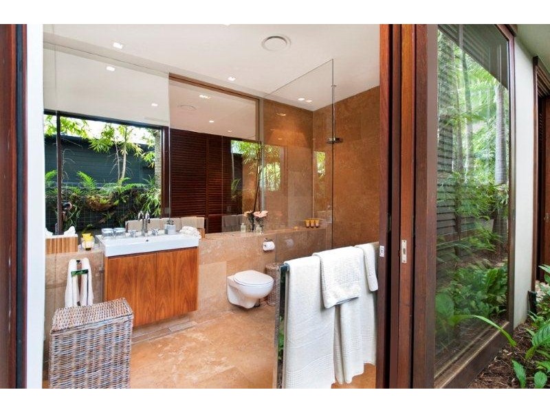 1 Beachfront Mirage, Port Douglas QLD 4877