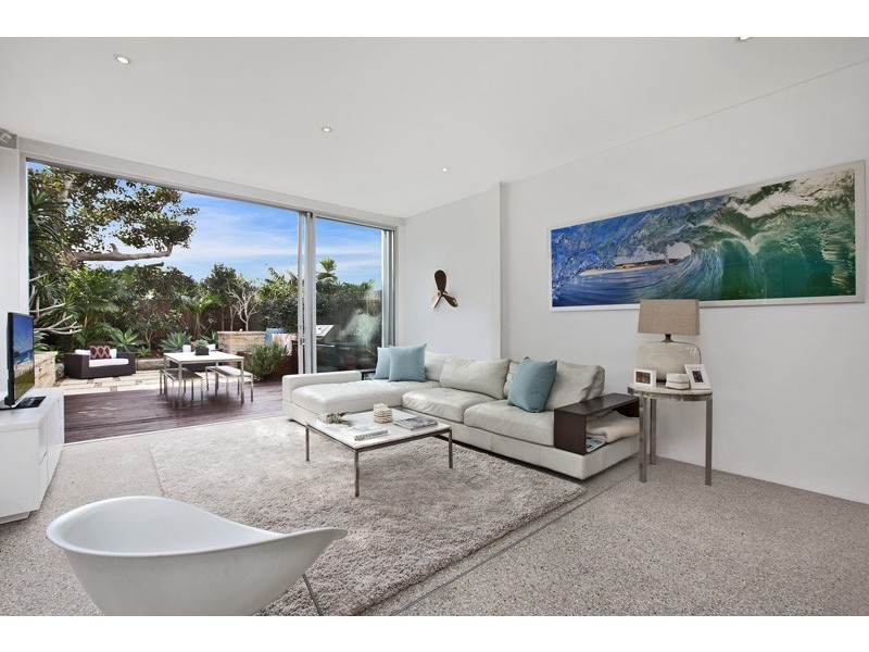 4 Brighton Boulevard, North Bondi NSW 2026