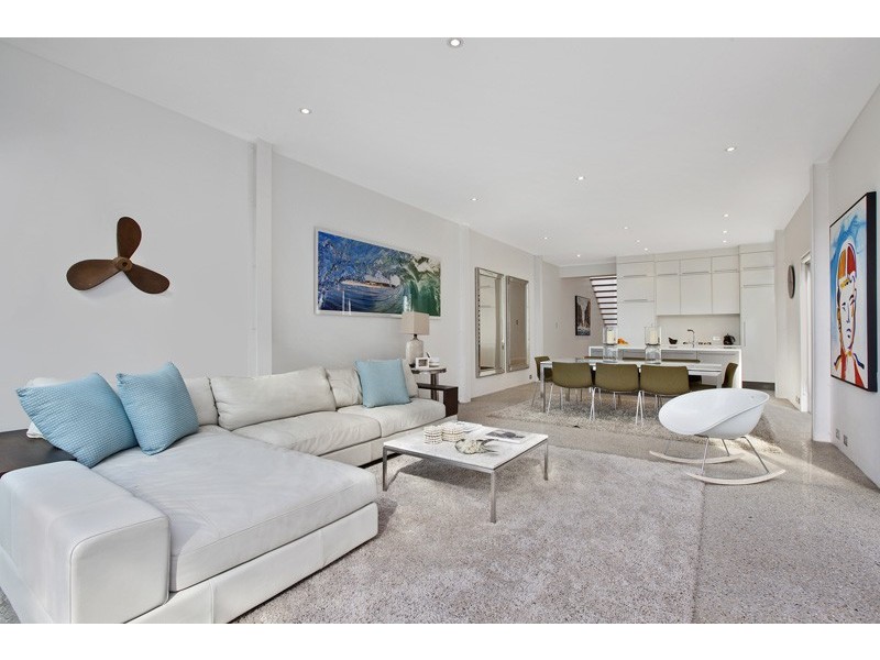 4 Brighton Boulevard, North Bondi NSW 2026