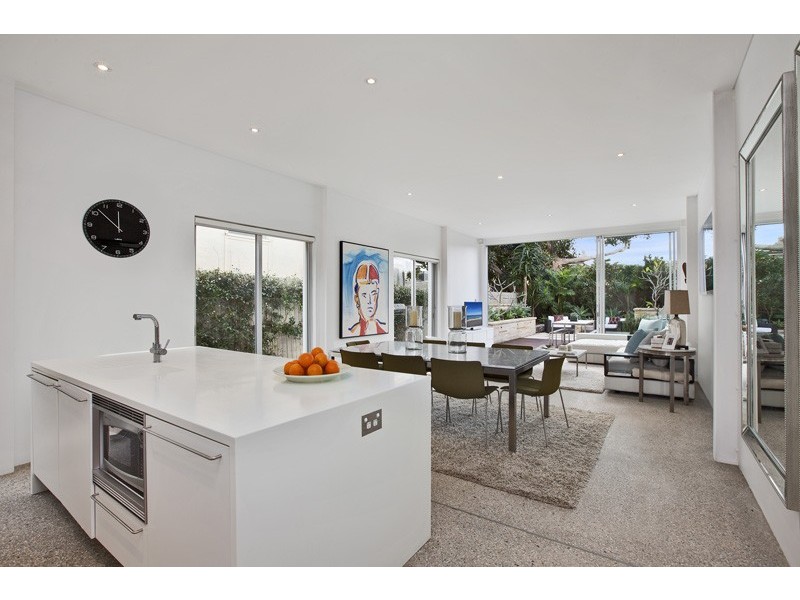 4 Brighton Boulevard, North Bondi NSW 2026