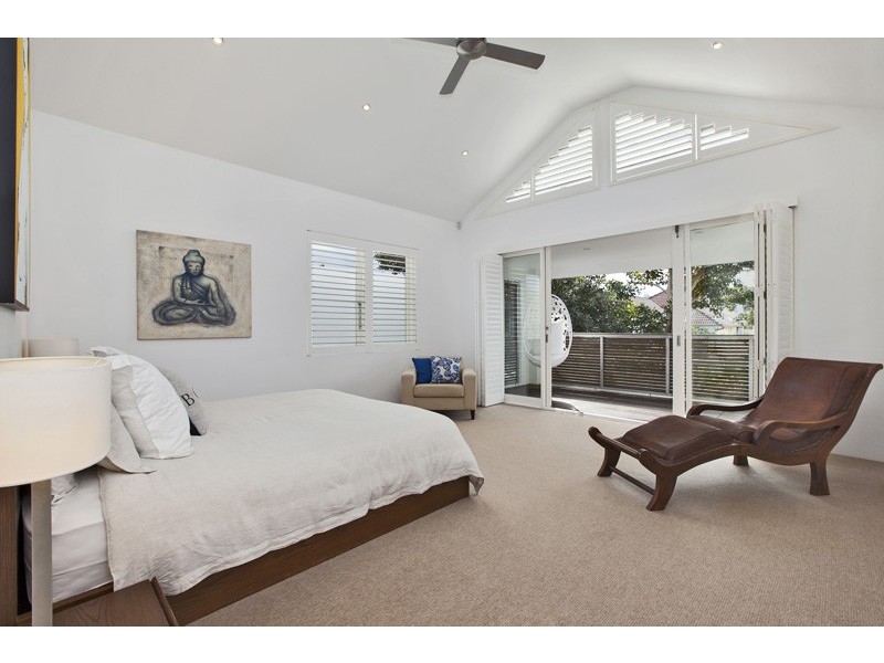 4 Brighton Boulevard, North Bondi NSW 2026