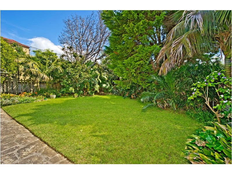 110 New South Head Road, Vaucluse NSW 2030