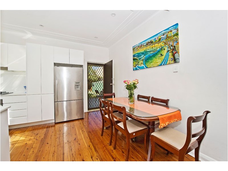 2/38 Wallis Parade, North Bondi NSW 2026