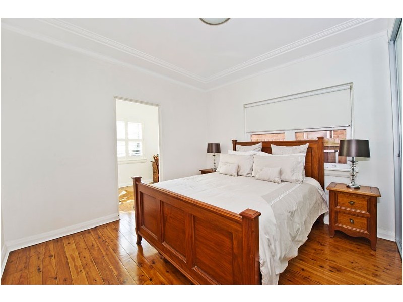 2/38 Wallis Parade, North Bondi NSW 2026