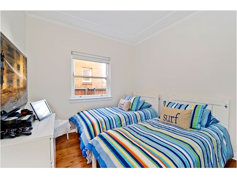 2/38 Wallis Parade, North Bondi NSW 2026