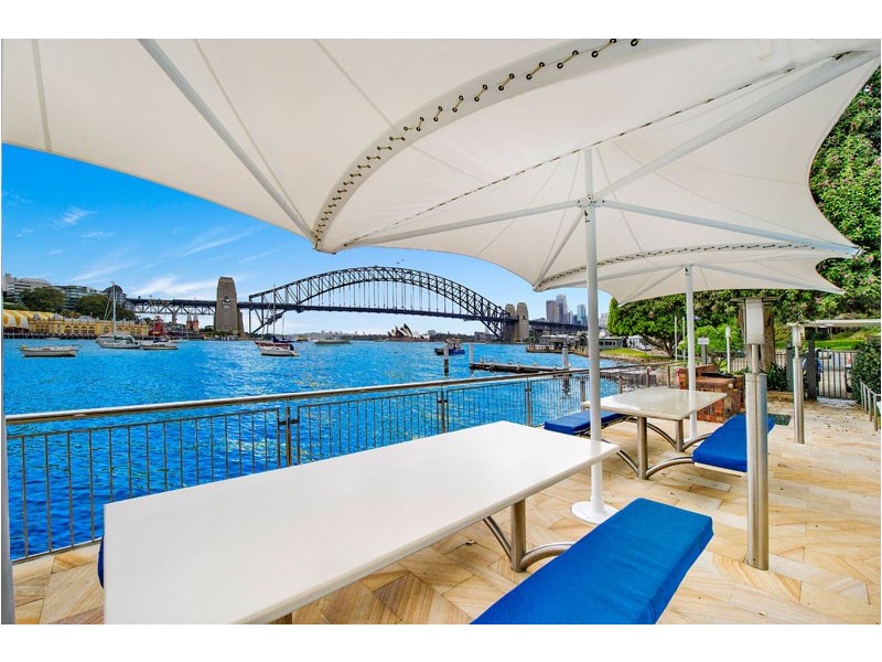 4/2A Henry Lawson Avenue, Mcmahons Point NSW 2060