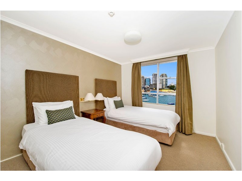 4/2A Henry Lawson Avenue, Mcmahons Point NSW 2060