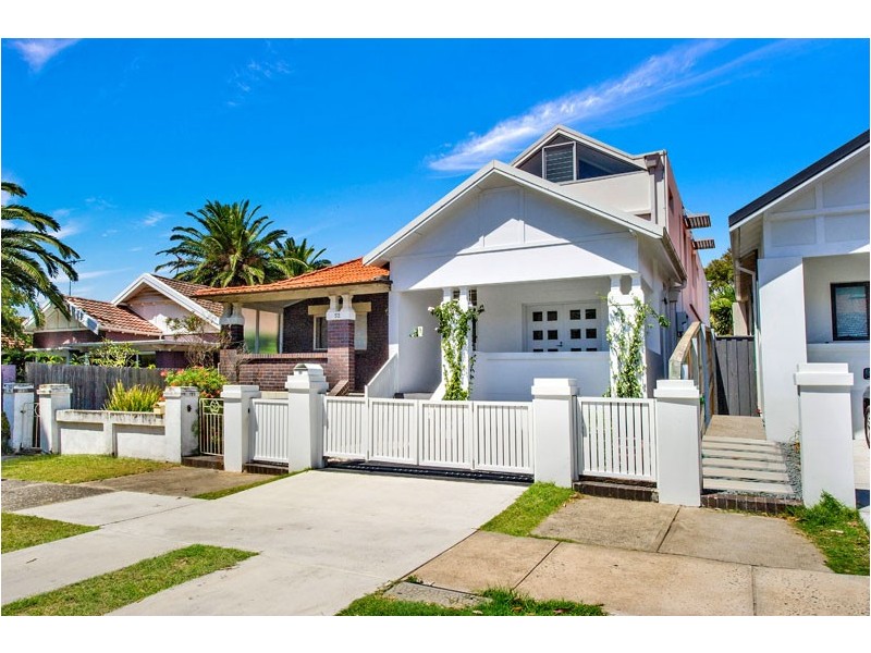 54 Wallis Parade, North Bondi NSW 2026