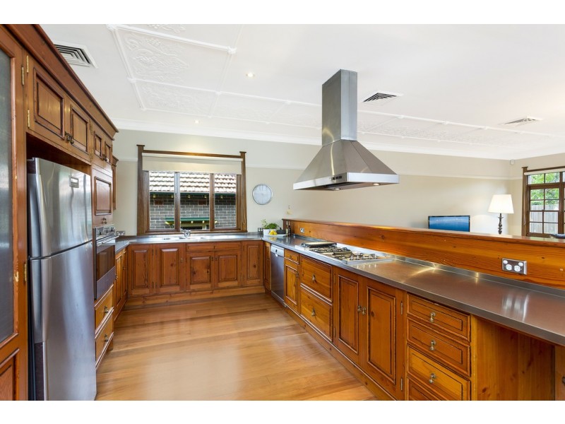 14 Lansdowne Street, Eastwood NSW 2122