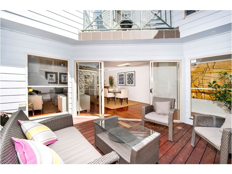 17 Ben Eden Street, Bondi Junction NSW 2022