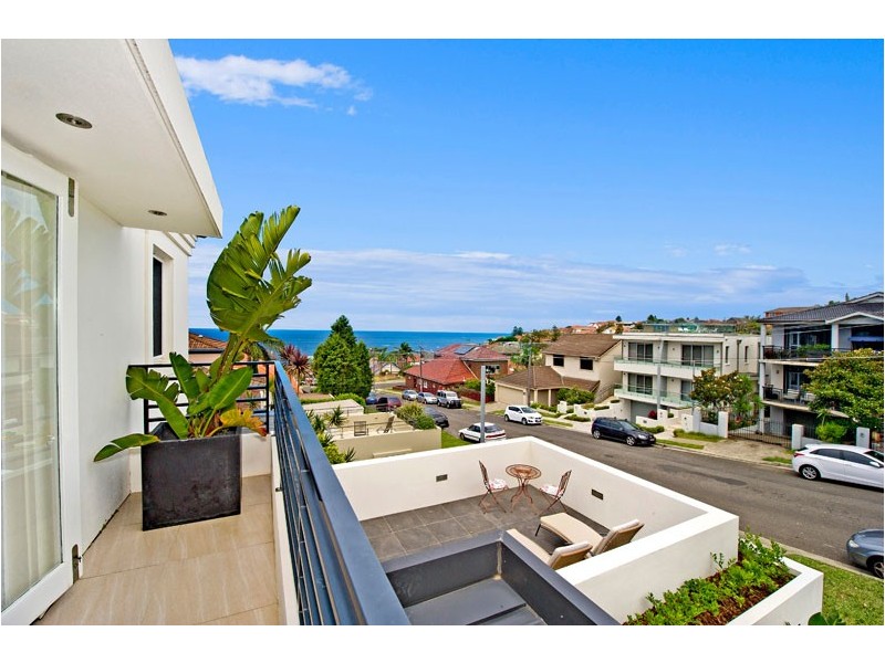 16 Oceanview Avenue, Vaucluse NSW 2030