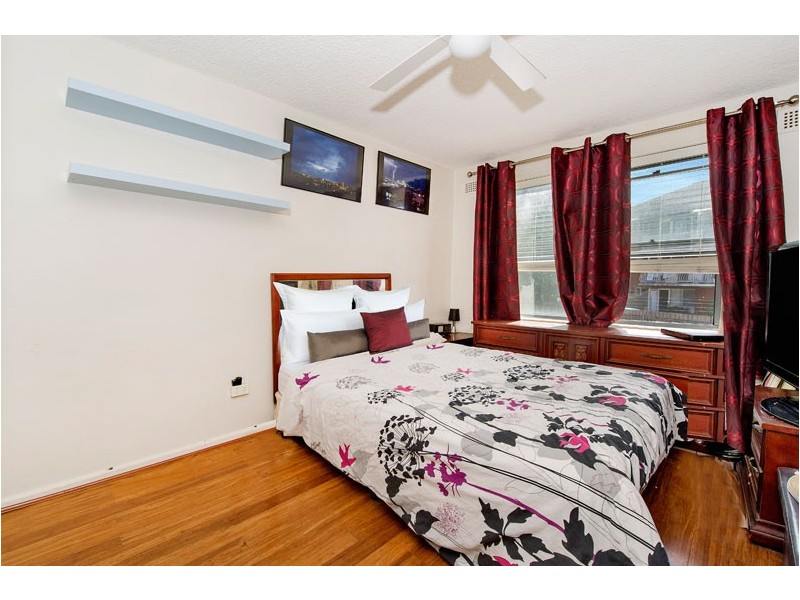 2/6 Brittain Crescent, Hillsdale NSW 2036