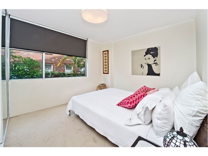 2/11-13 Penkivil Street, Bondi NSW 2026