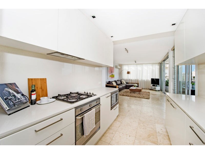 31/64 Penkivil Street, Bondi NSW 2026