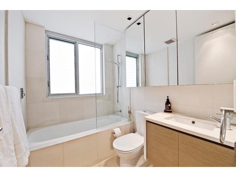 28/64 Penkivil Street, Bondi NSW 2026