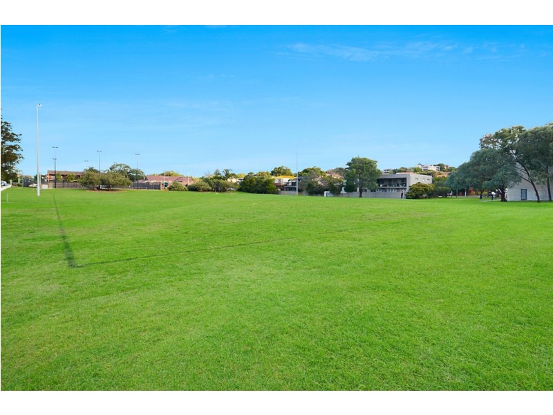 2 Warners Avenue, North Bondi NSW 2026