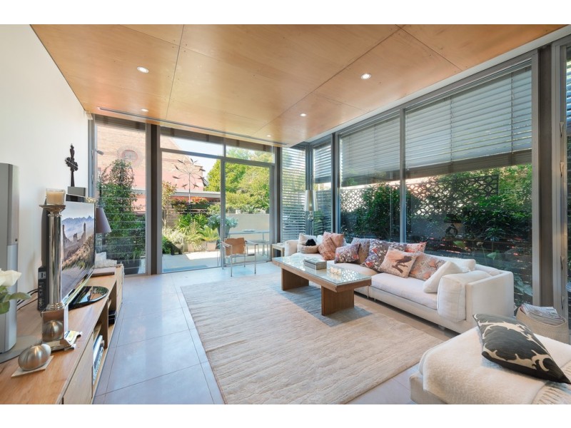 74 Mill Hill Road, Bondi Junction NSW 2022