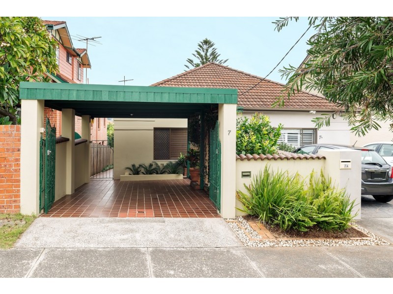 7 Stewart Street, North Bondi NSW 2026