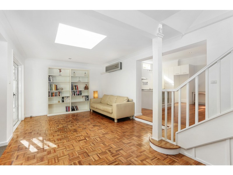 100 Old South Head Road, Vaucluse NSW 2030