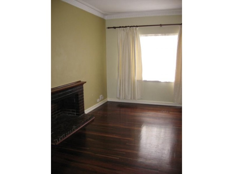 15 Warner Road, High Wycombe WA 6057