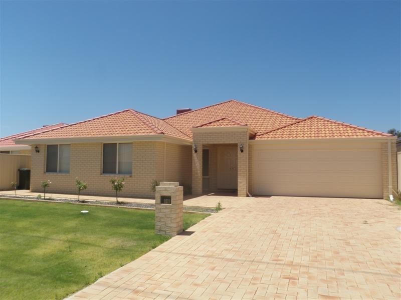 86 Sheffield Road, Wattle Grove WA 6107