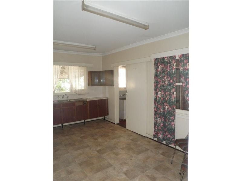 61 Cyril Road, High Wycombe WA 6057